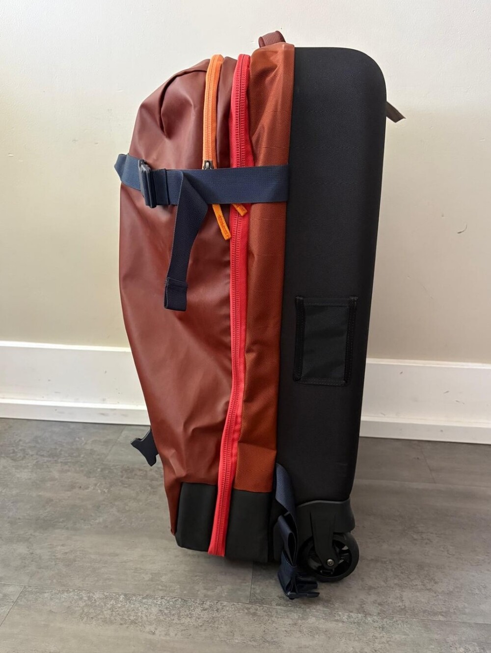 NWT cotopaxi Allpa 65L Roller Bag-Rusty - Picture 8 of 16